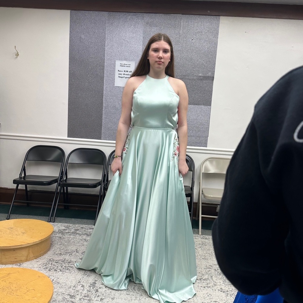 Prom dress with pockets!